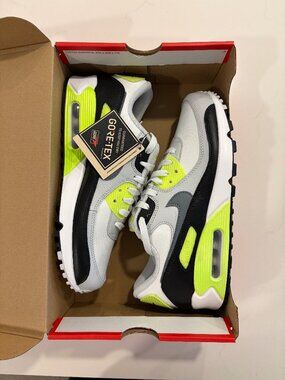 New Nike Air Max 90 Gore-Tex